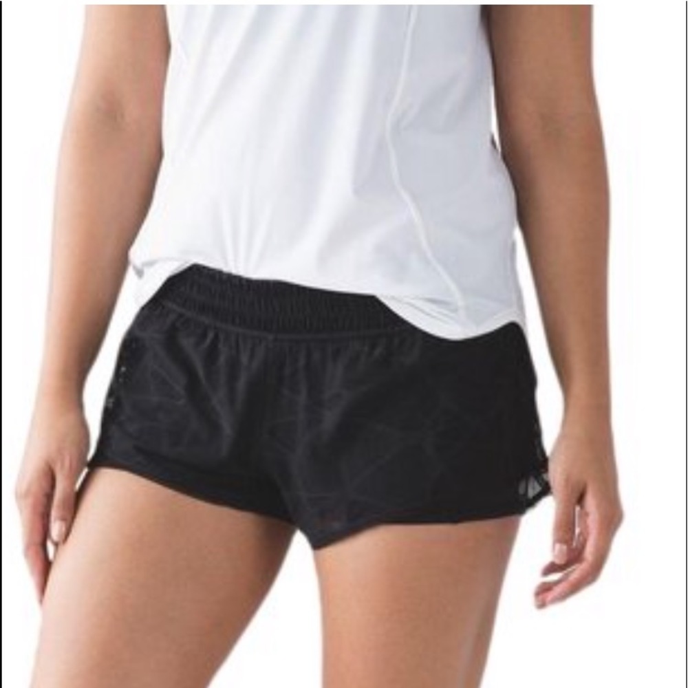 Lululemon city sky run by short size 2